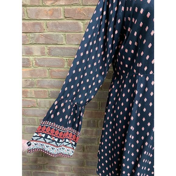 Live 4 Truth Black & Coral Print Long Sleeve Dress Size XL NWOT - Picture 3 of 6